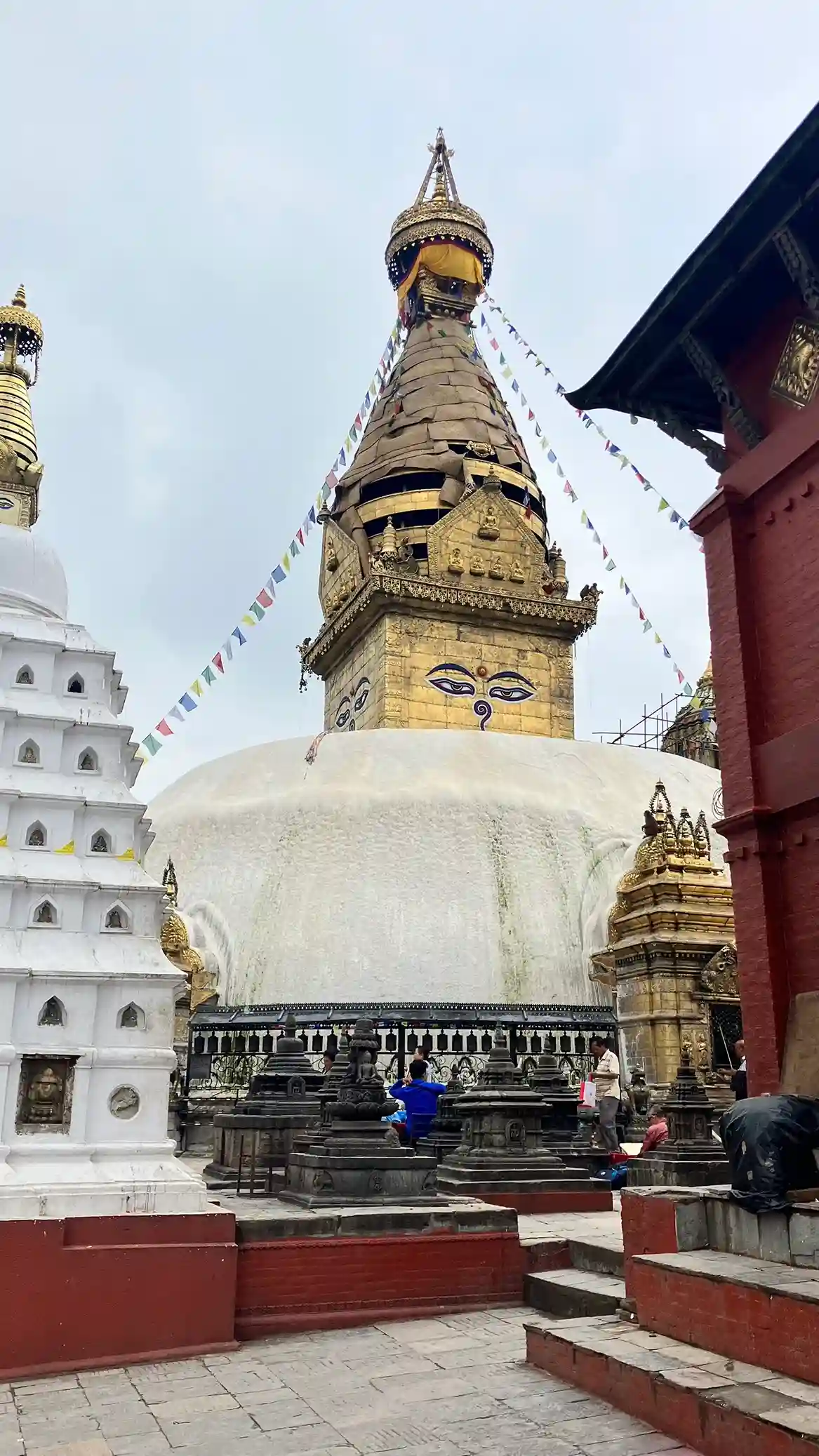 スワヤンブナート寺院の壮大な風景 - ネパール旅行 | ネパールトラベルガイド